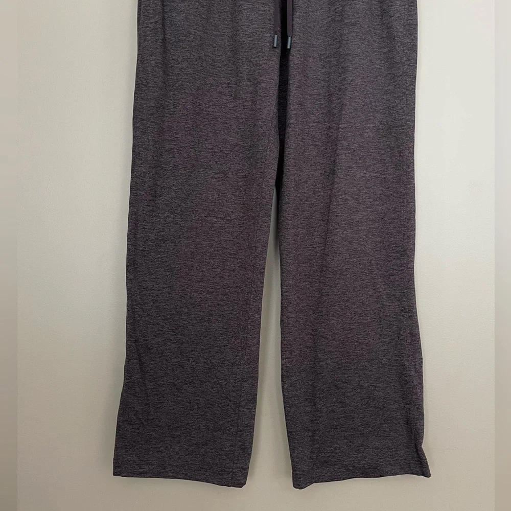 {Lululemon} Soft Jersey Straight-Leg Mid-Rise Pant Shorter Length - Womens 6